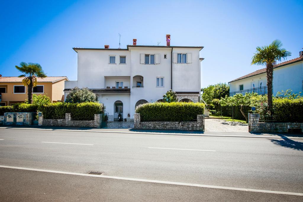 Apartments Sandra With Two Balcony Rovinj Exterior foto